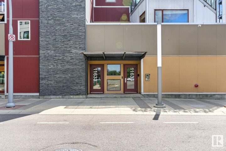 Property Photo:  11633 105 Avenue NW 204  AB T5H 0L9 