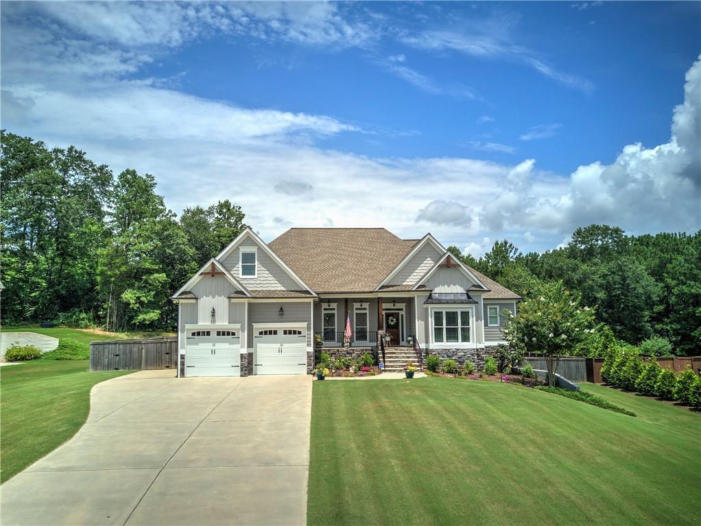 Property Photo: 33 River Birch Drive GA 30145