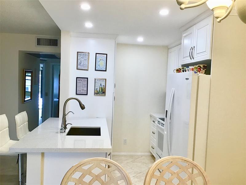 Property Photo: 3026 Exeter B 3026 FL 33434