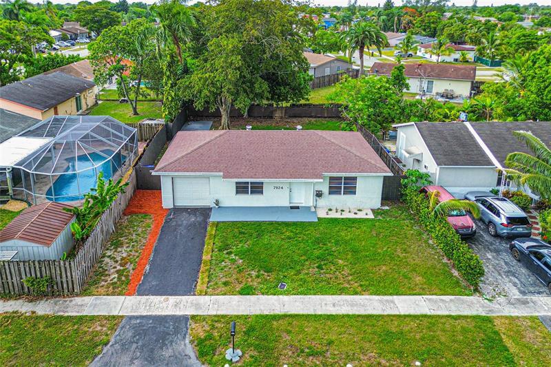 Property Photo: 7924 SW 3rd Ct FL 33068