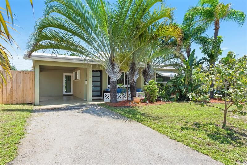 Property Photo:  41 NE 47th Ct  FL 33334 