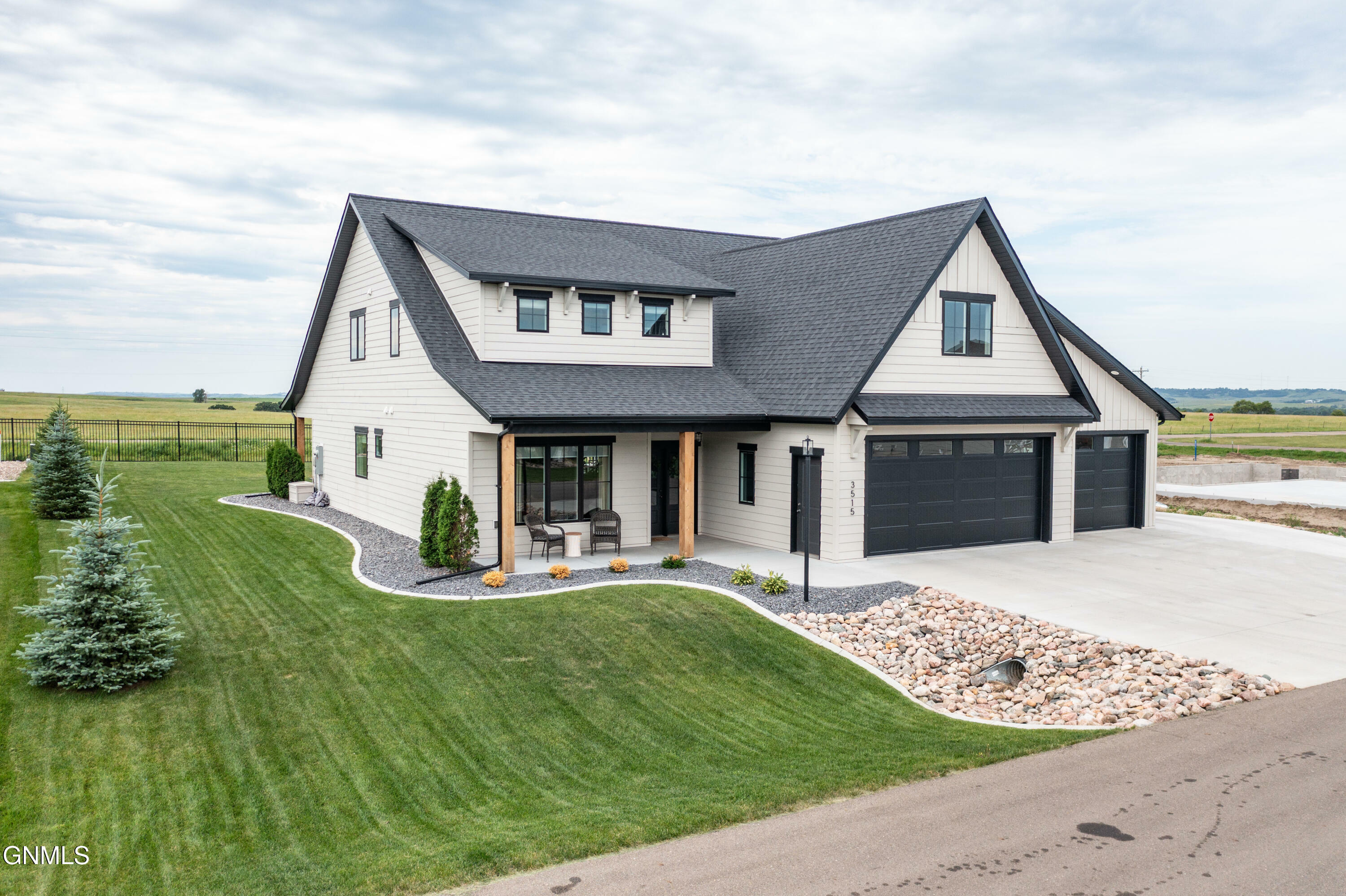 3515 Palmer Place  Bismarck ND 58503 photo