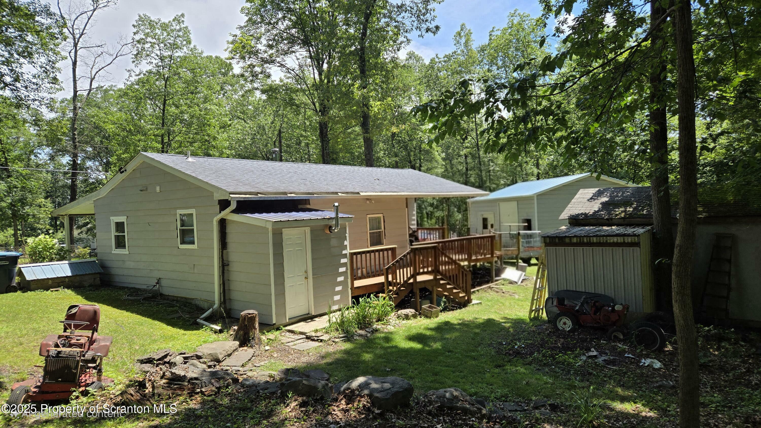 Property Photo: 1317 Cerise Way PA 18301