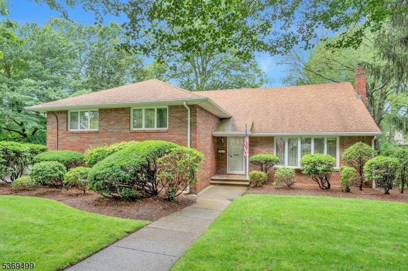 Property Photo: 581 Mazur NJ 07652