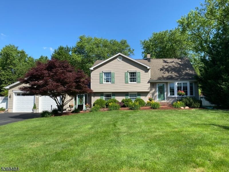 2 Gail Rd  Hillsborough Twp. NJ 08844 photo