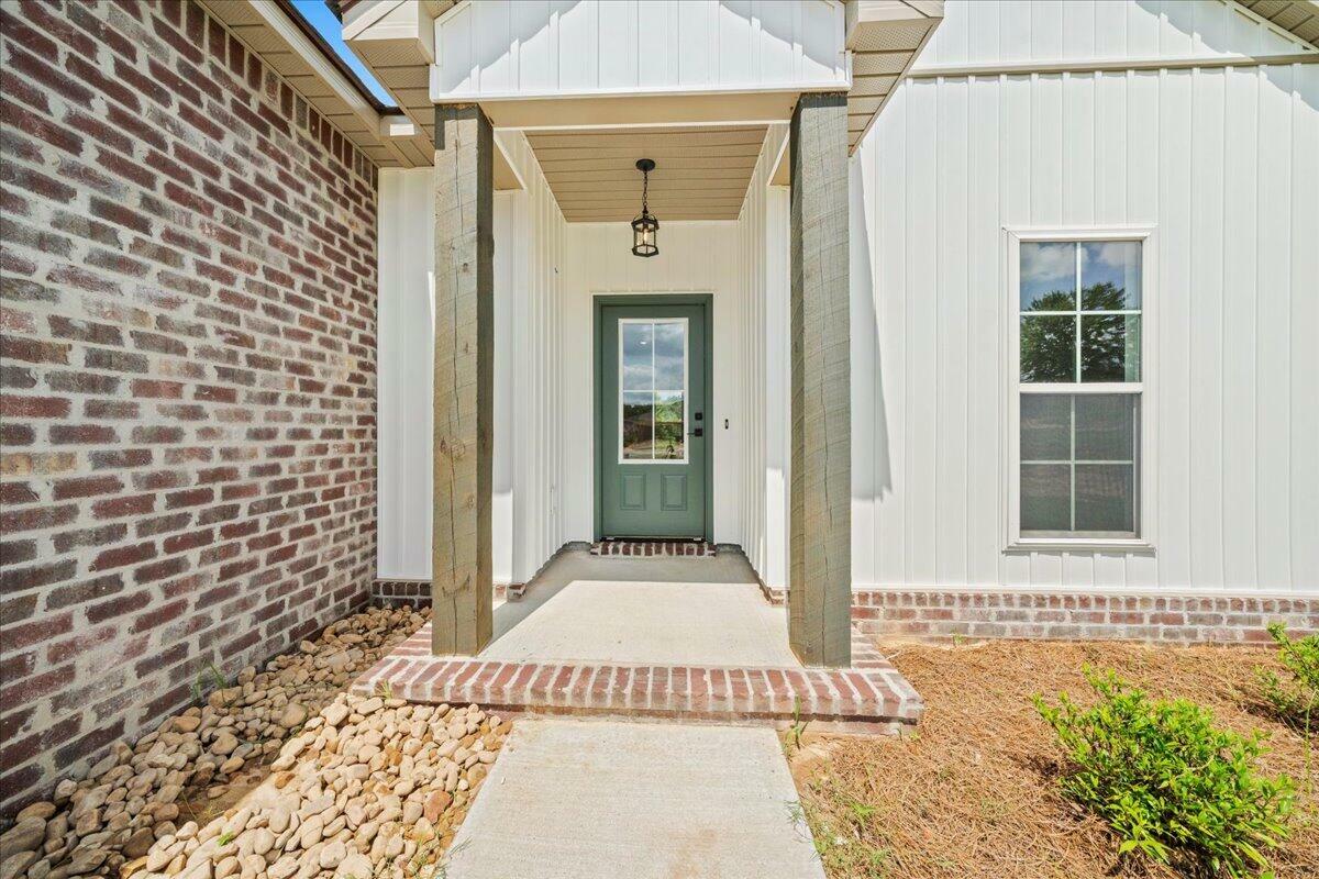 Property Photo: 14 Golden Oak MS 39402