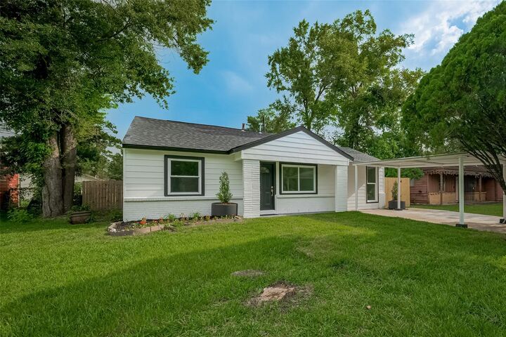 Property Photo:  6126 Micollet Street  TX 77016 
