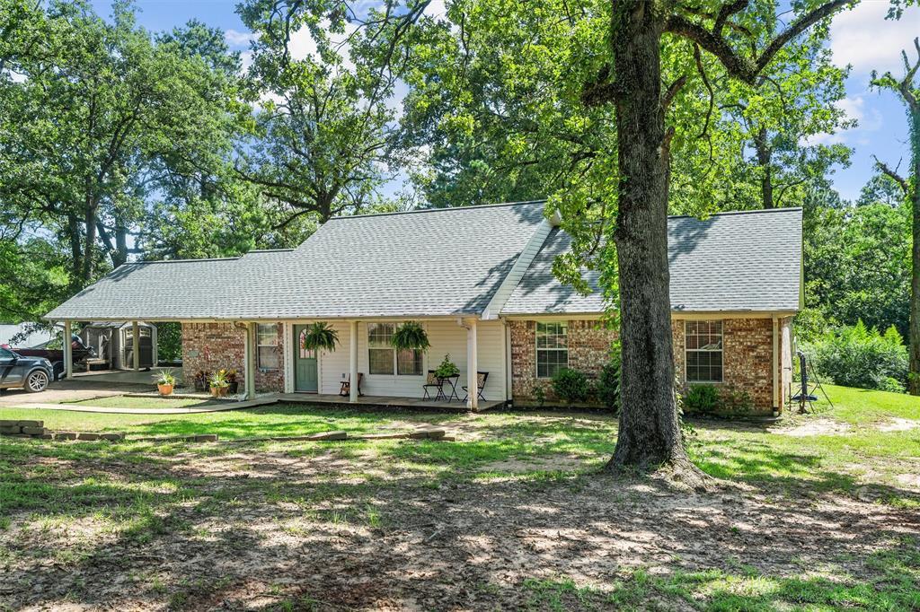 Property Photo:  176 Bending Oak  TX 75969 