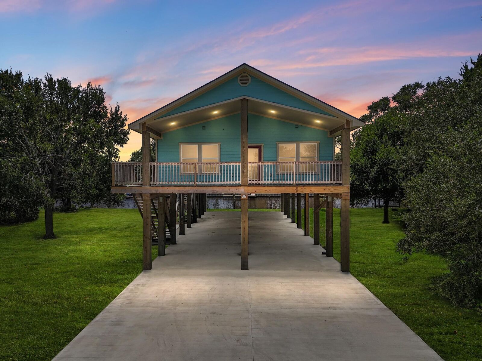 Property Photo: 1822 County Road 297 TX 77414