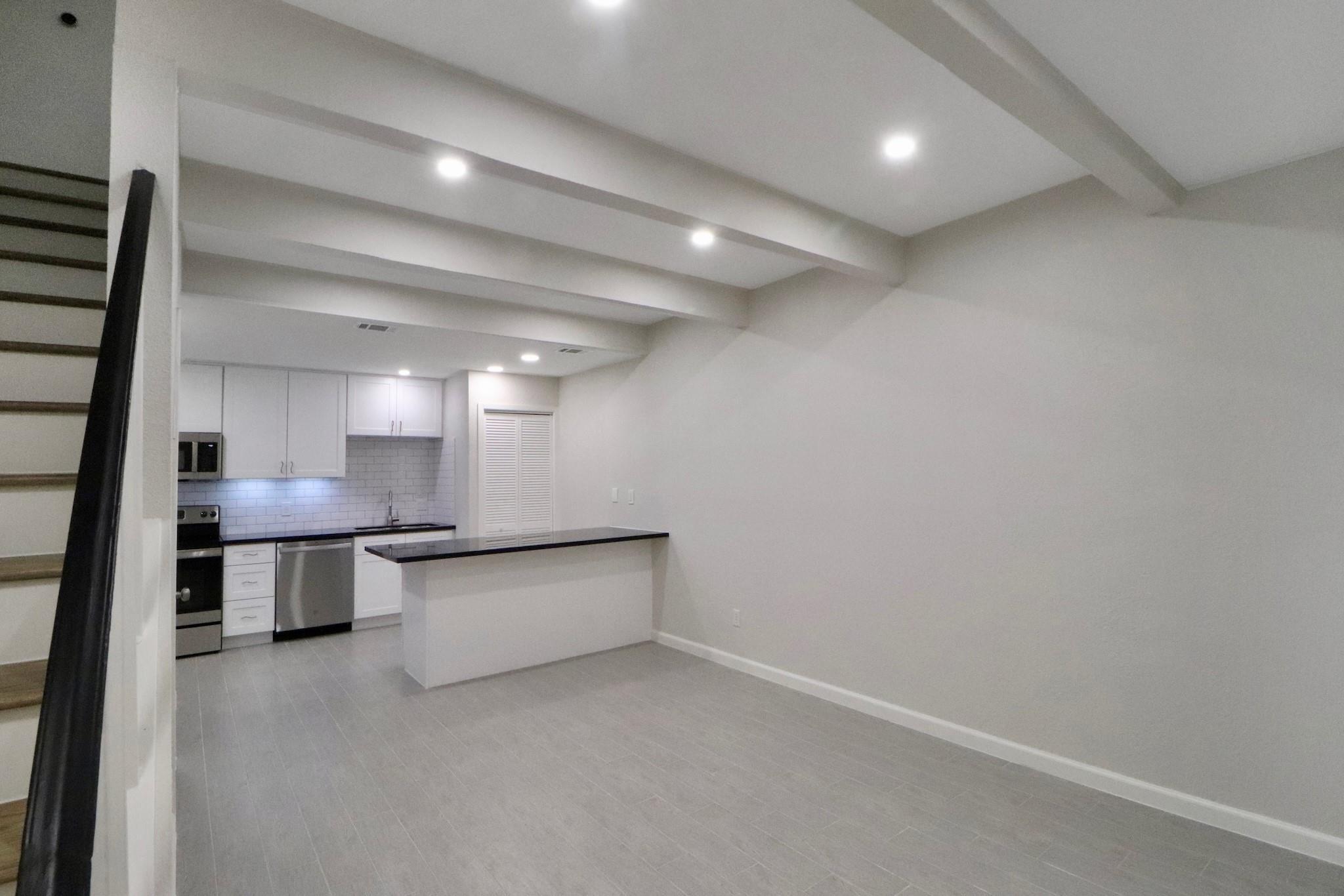 Property Photo:  5929 Queensloch Drive 111  TX 77096 