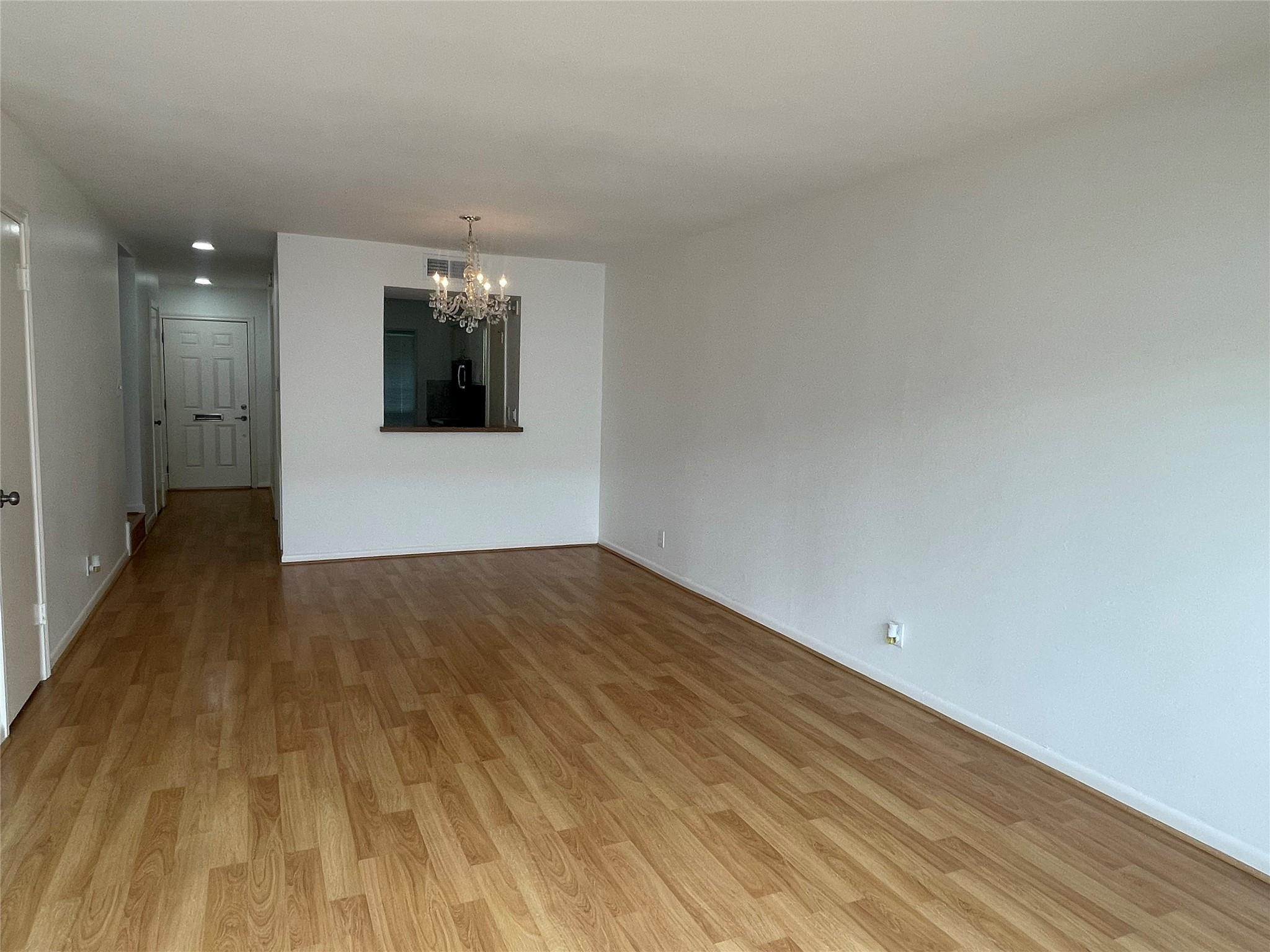 Property Photo: 2512 Tarrytown Mall TX 77057