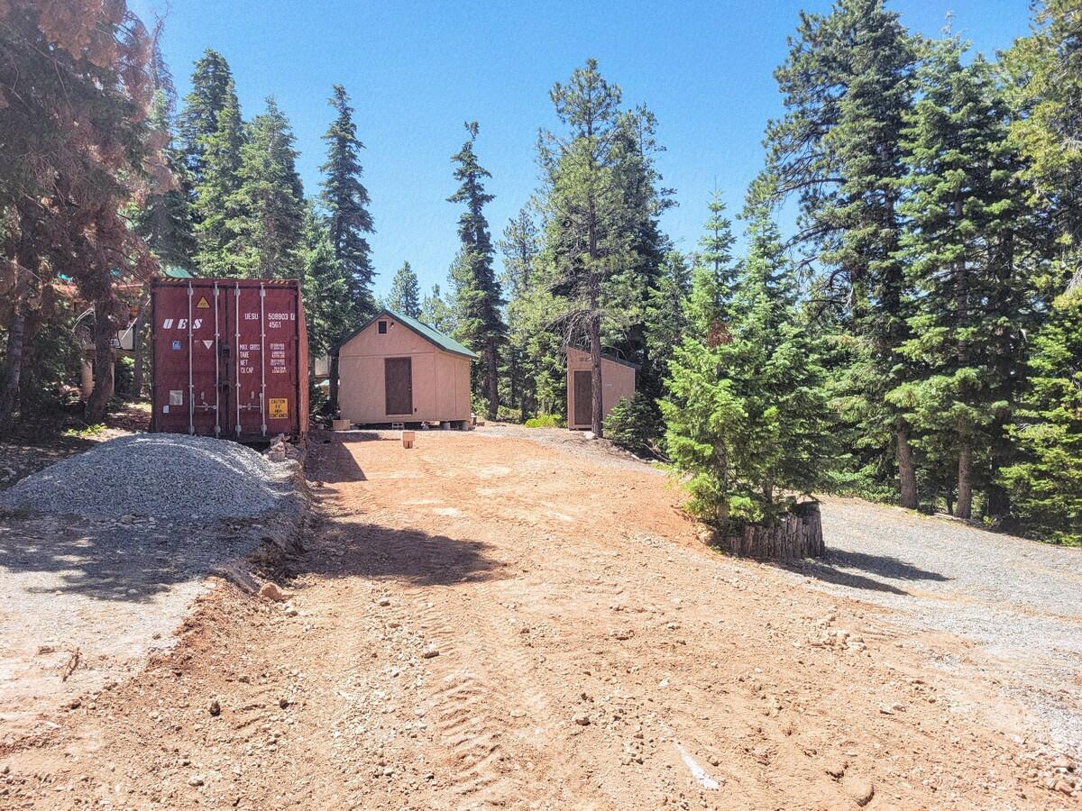 Property Photo: 1325 W View Dr UT 84762