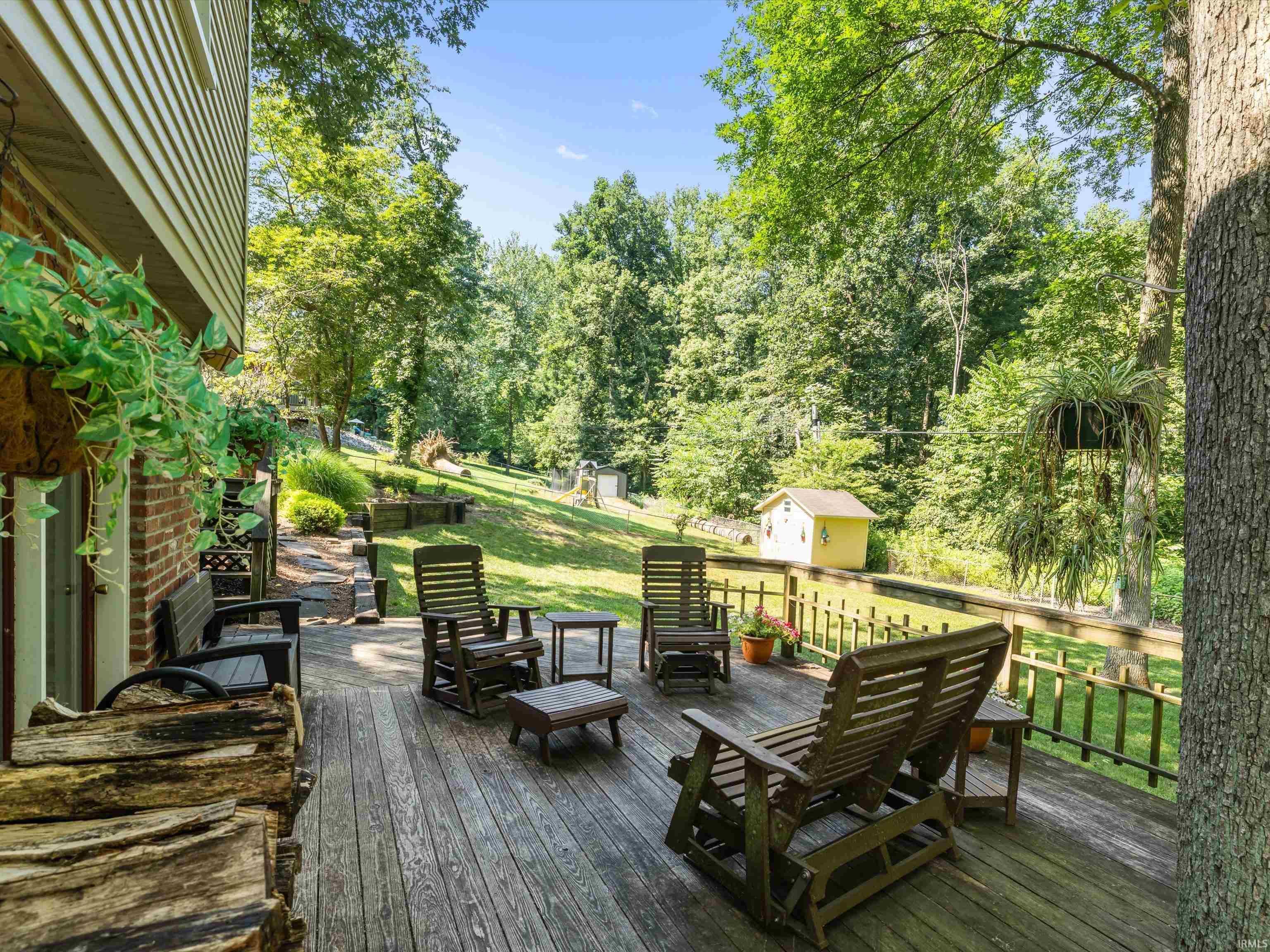 Property Photo: 8104 Larch Lane IN 47710-4924
