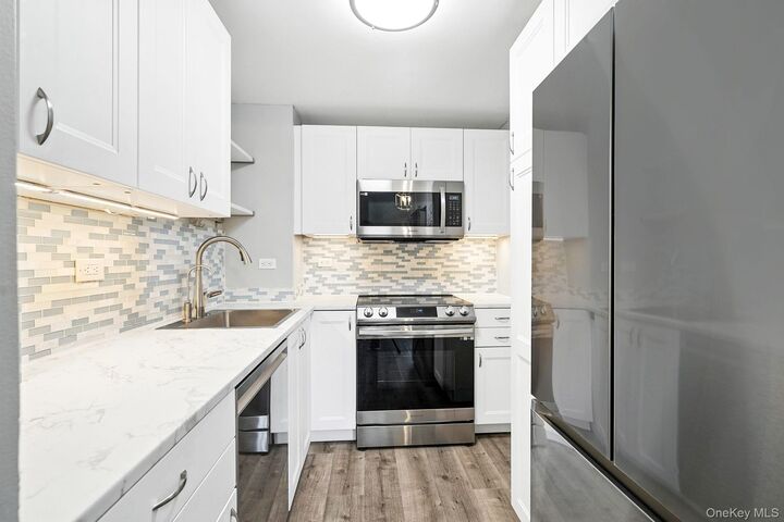 Property Photo:  55 McKinley Avenue D3-14  NY 10606 