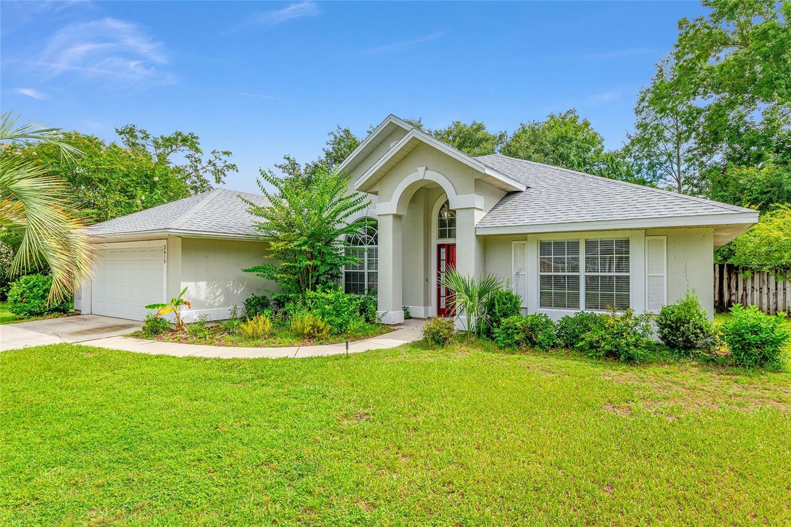 Property Photo: 3615 NW 63rd Place FL 32653