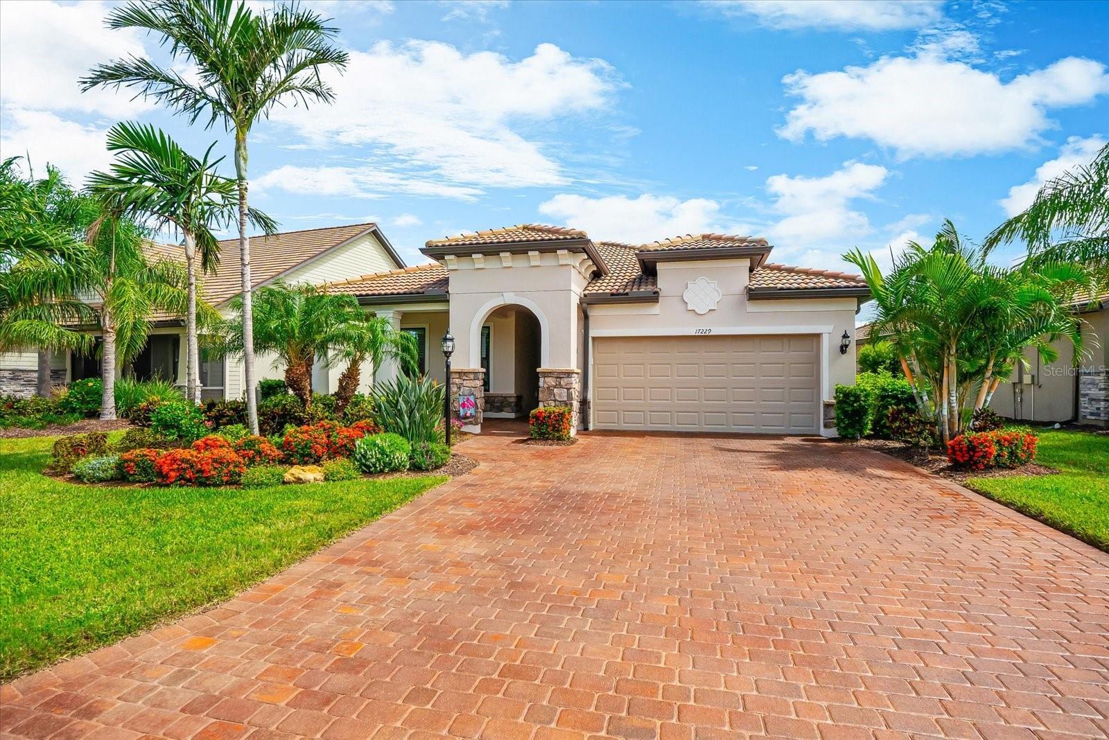 Property Photo:  17229 Hampton Falls Terrace  FL 34202 