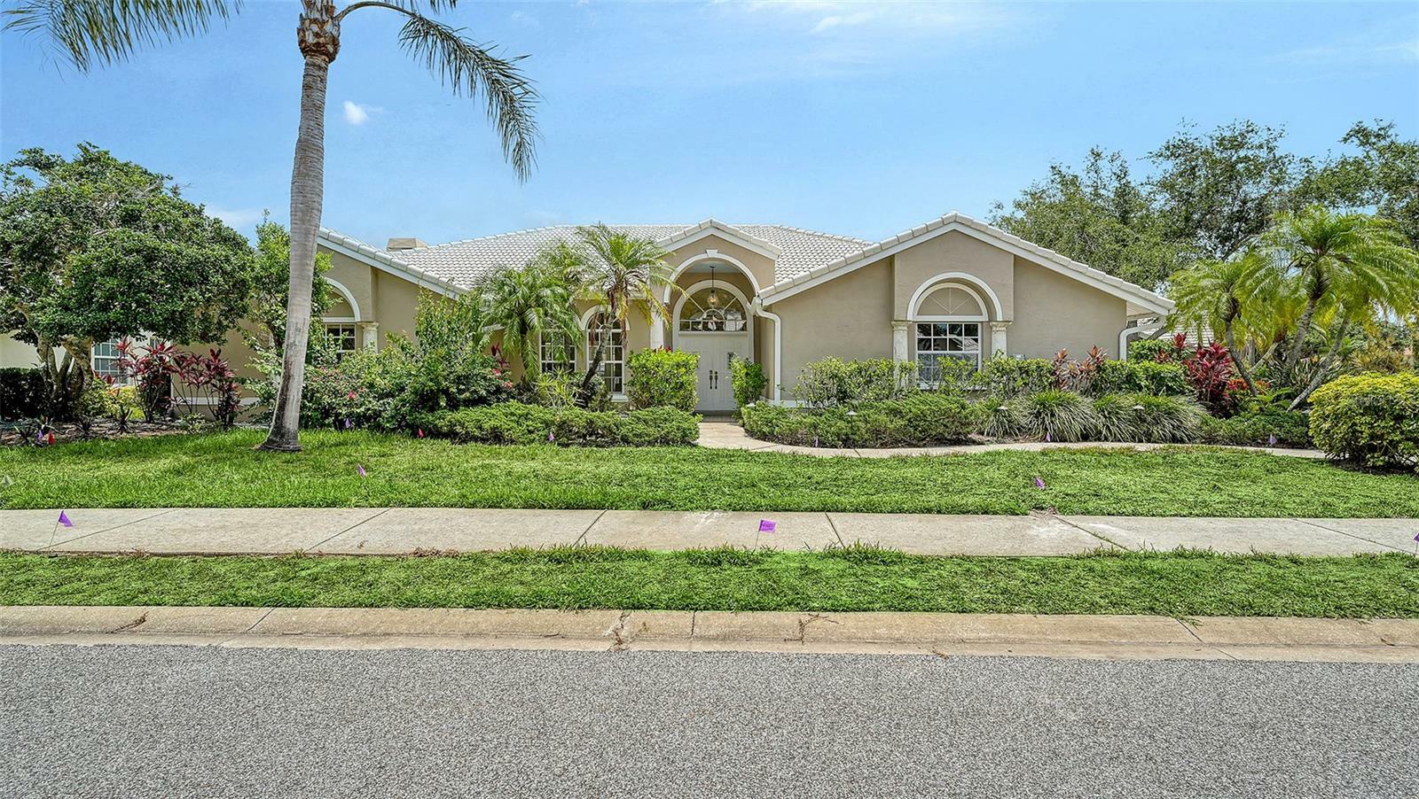 8239 Cypress Hollow Drive  Sarasota FL 34238 photo