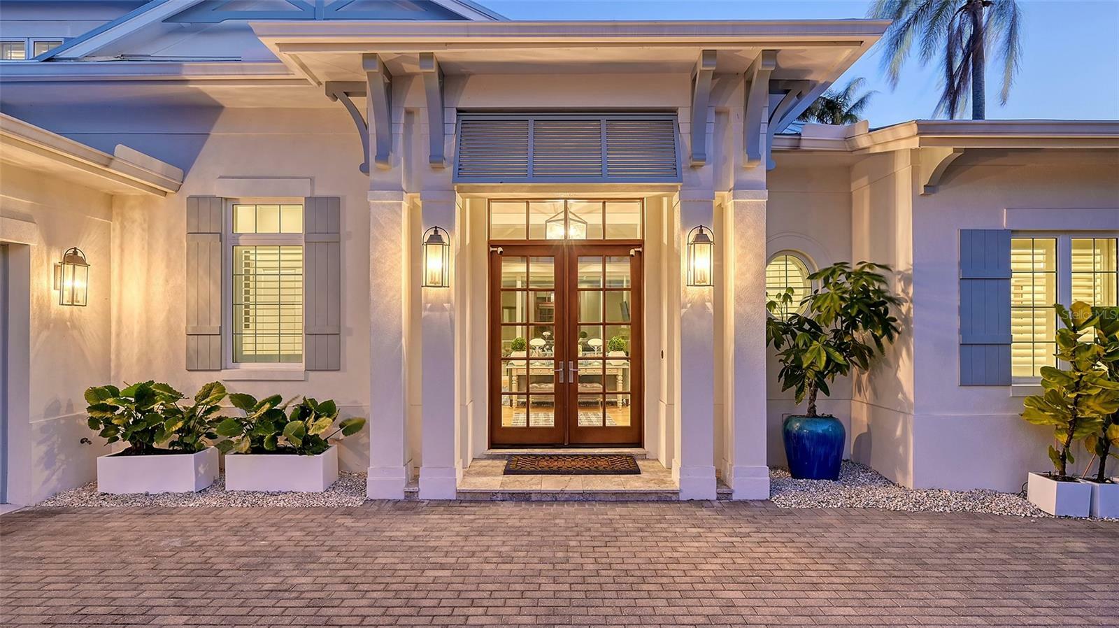Property Photo: 1530 Pine Bay Drive FL 34231