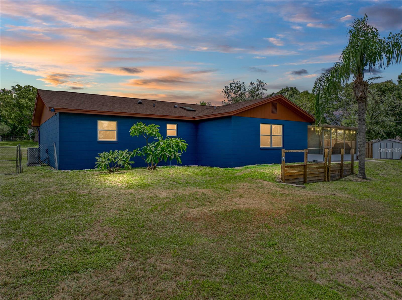 Property Photo: 7150 Orange Way FL 33810