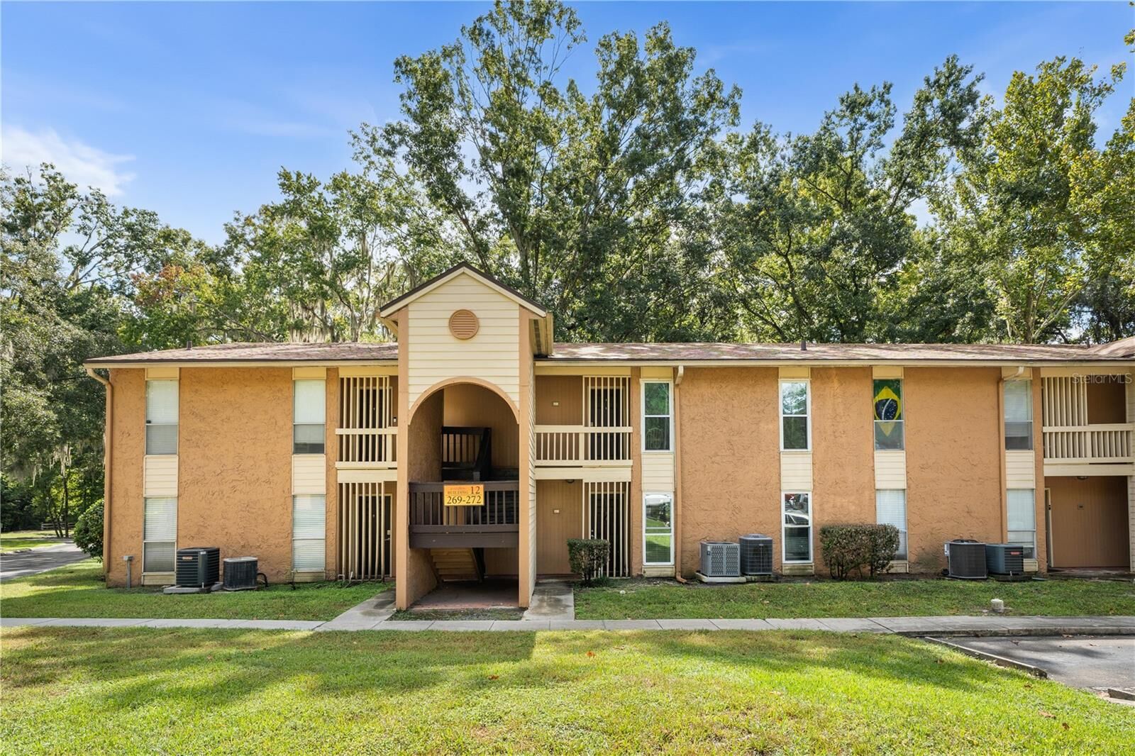 Property Photo:  1810 NW 23rd Boulevard 272  FL 32605 