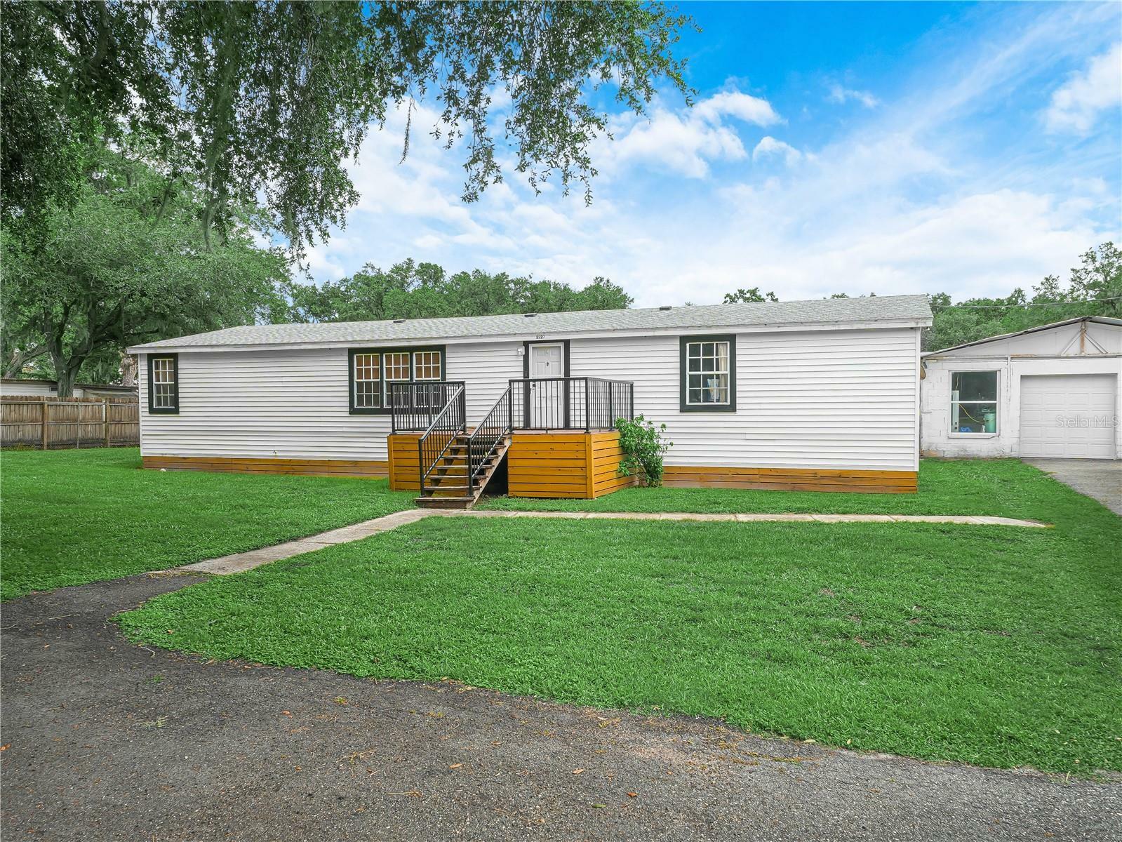 Property Photo: 2227 Bruton Road FL 33565