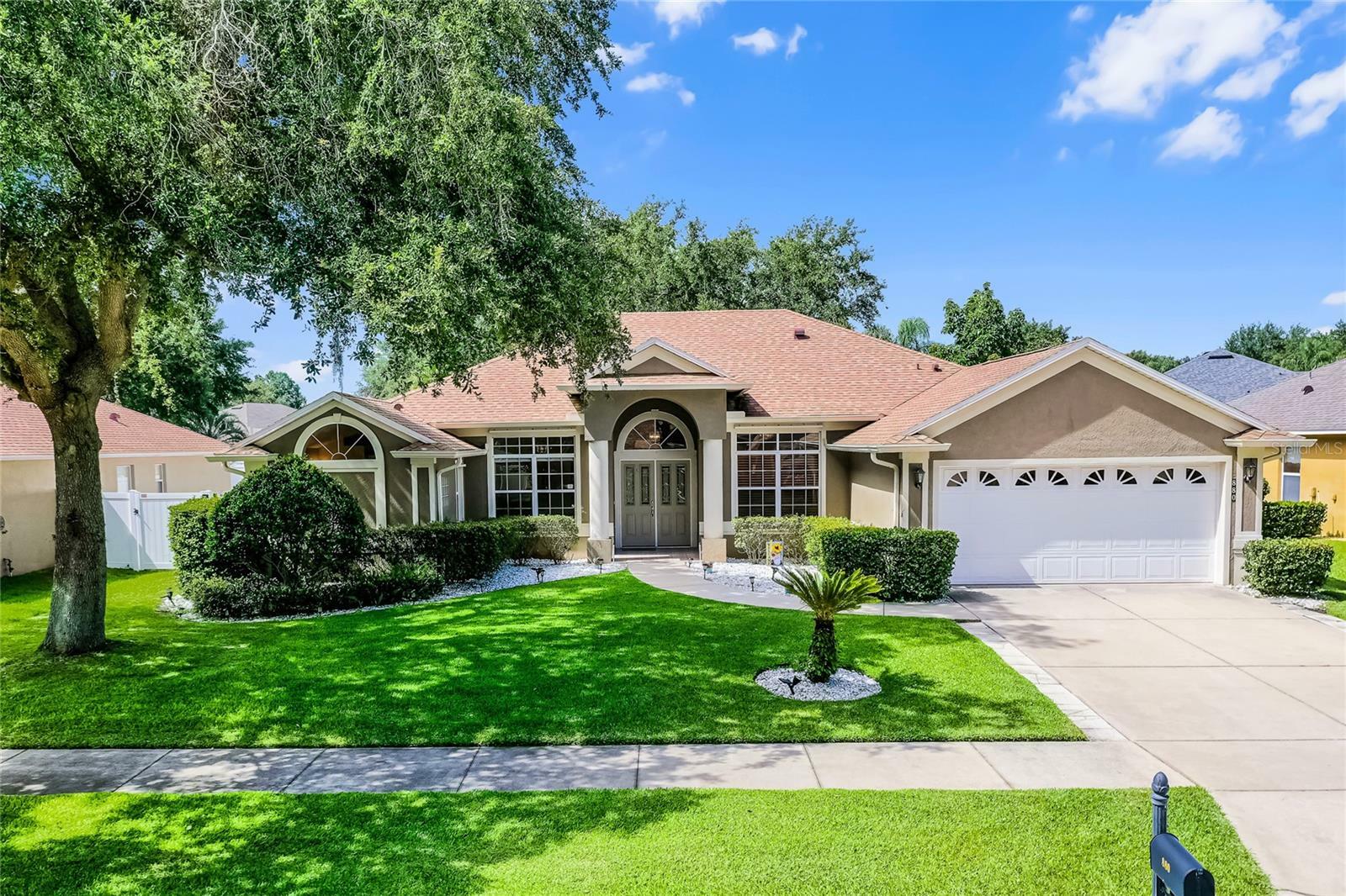 Property Photo: 880 Princeton Drive FL 34711