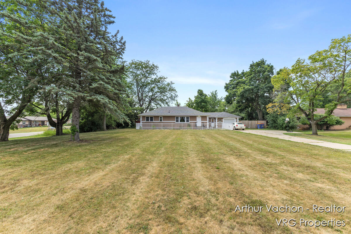 Property Photo: 3330 Bradford Street MI 49525-3317