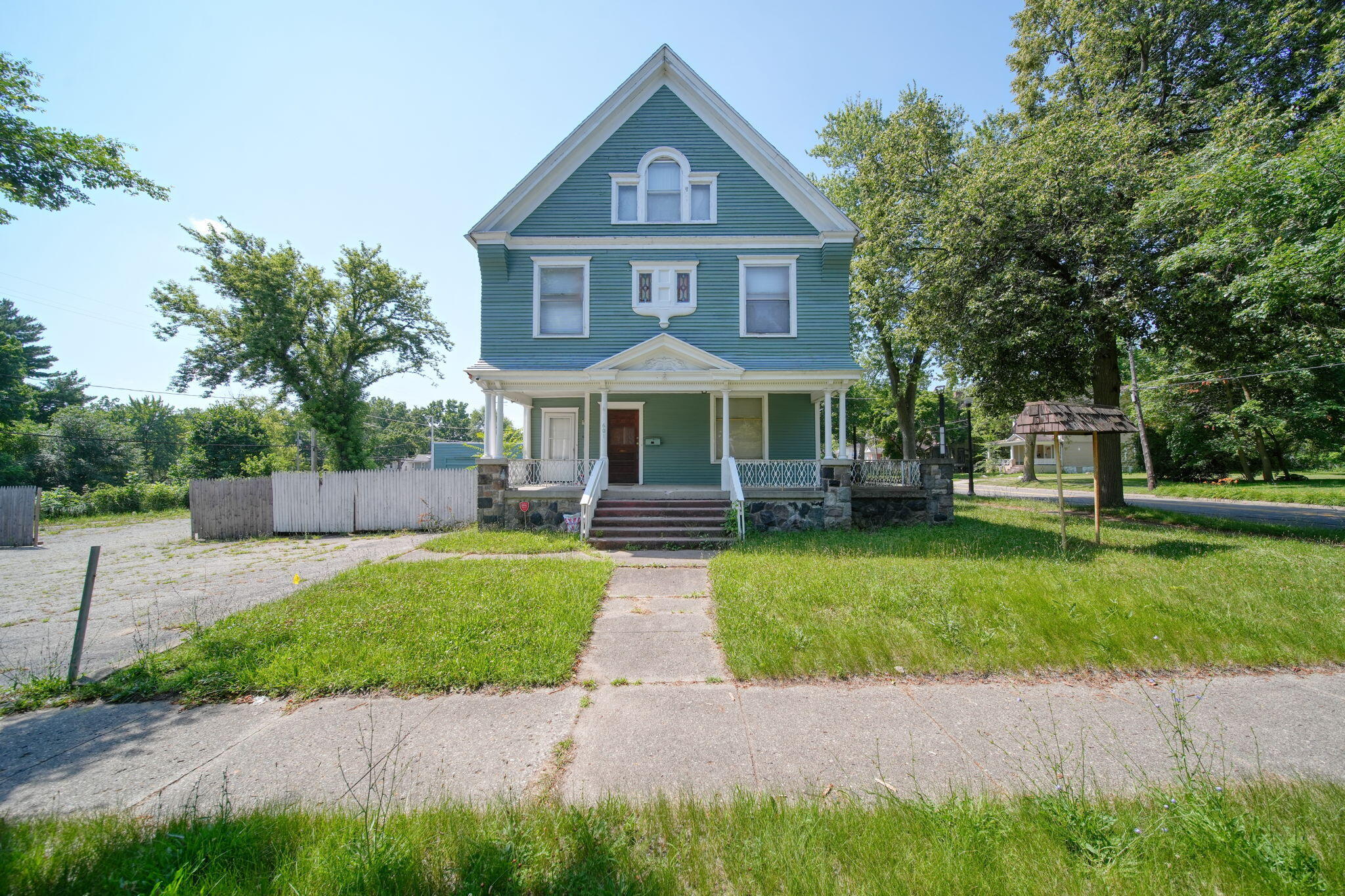 Property Photo: 601 1st Street MI 49203