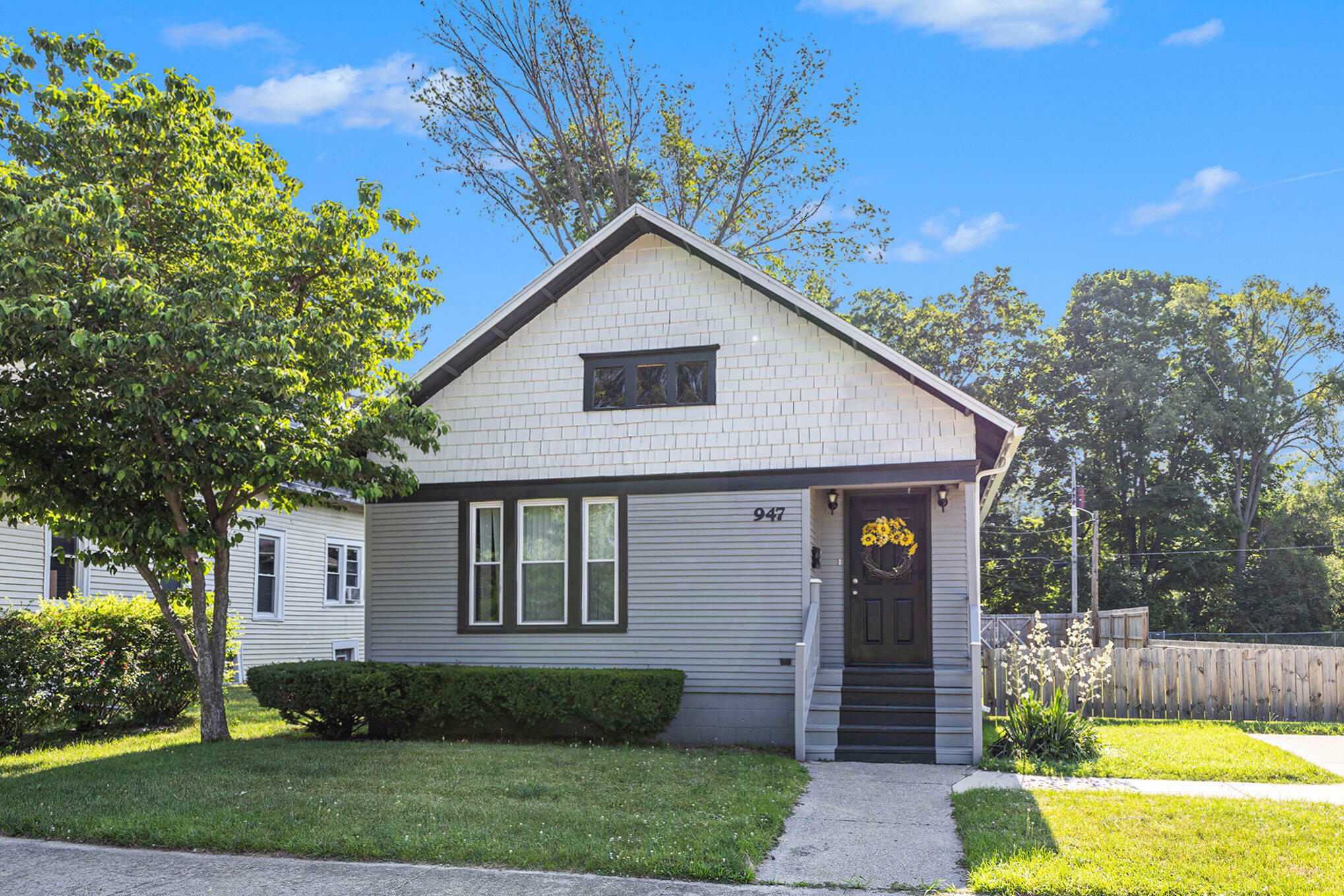 Property Photo: 947 Pearl Street MI 49022