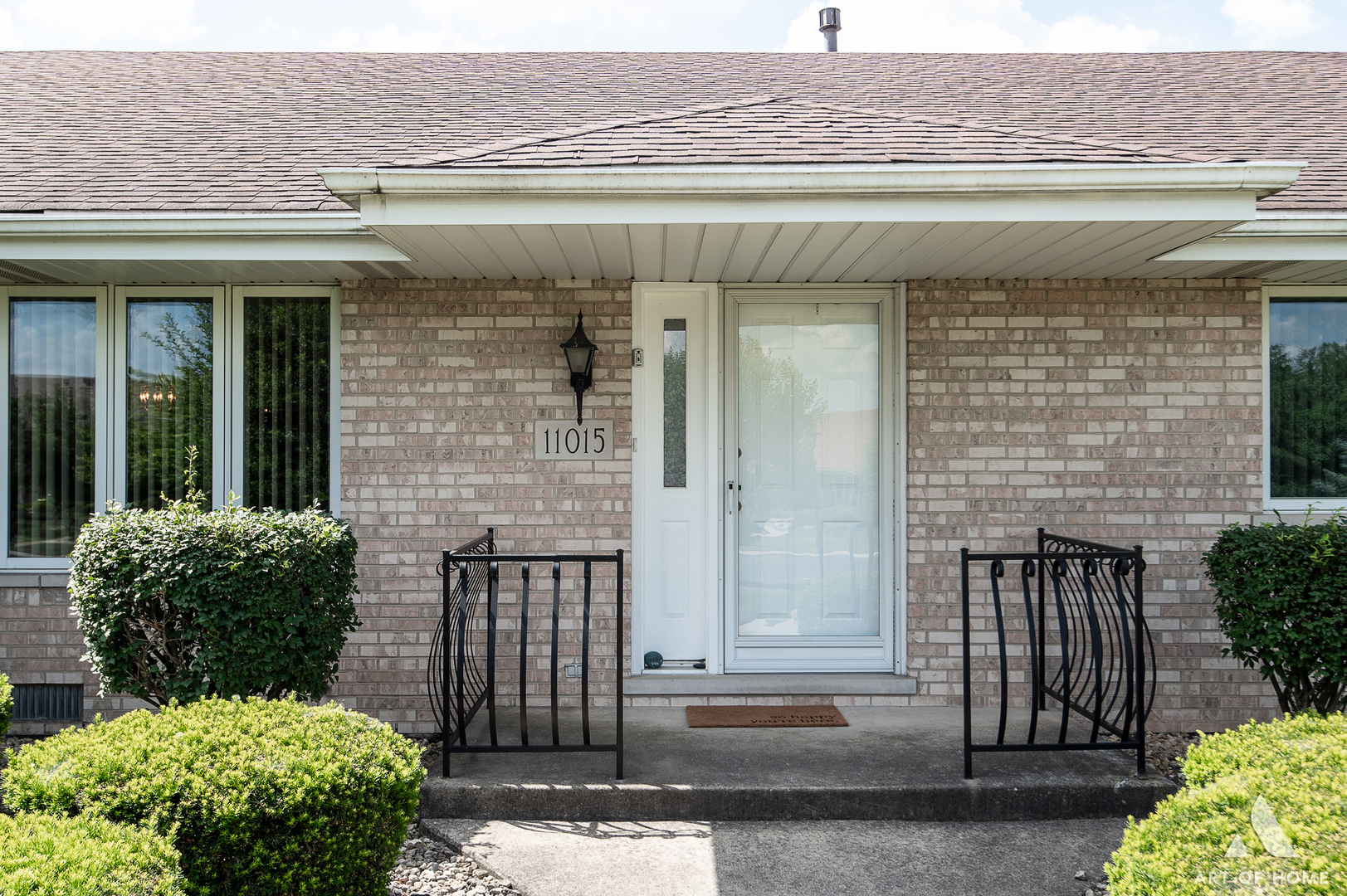 Property Photo: 11015 New Mexico Court IL 60467