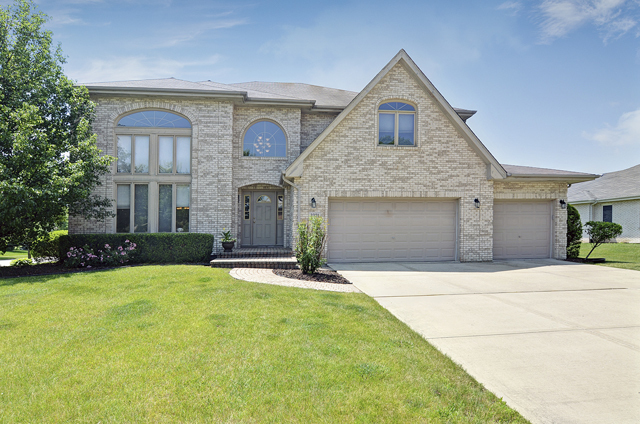 Property Photo: 2301 Kerry Lane IL 60561