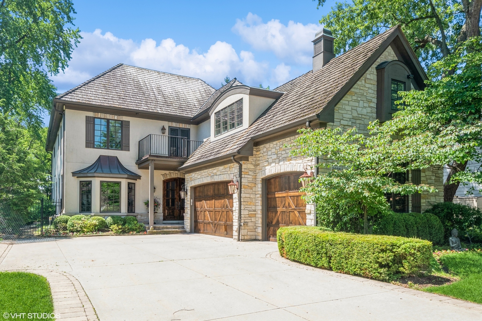 Property Photo: 3035 Keystone Road IL 60062