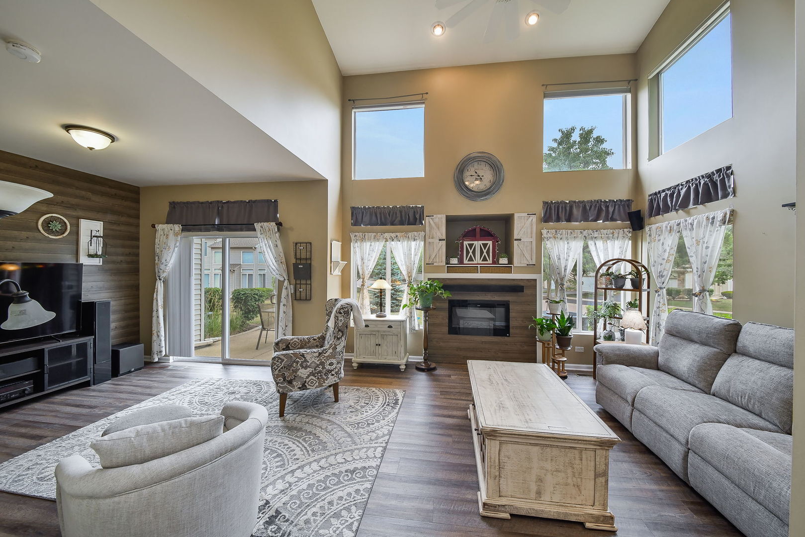 Property Photo:  1934 Stoneheather Avenue  IL 60503 