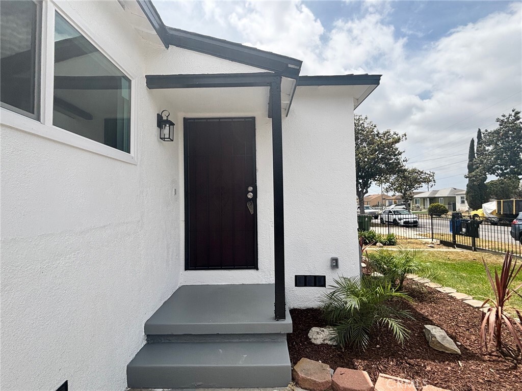 Property Photo: 14714 S Denver Avenue CA 90248
