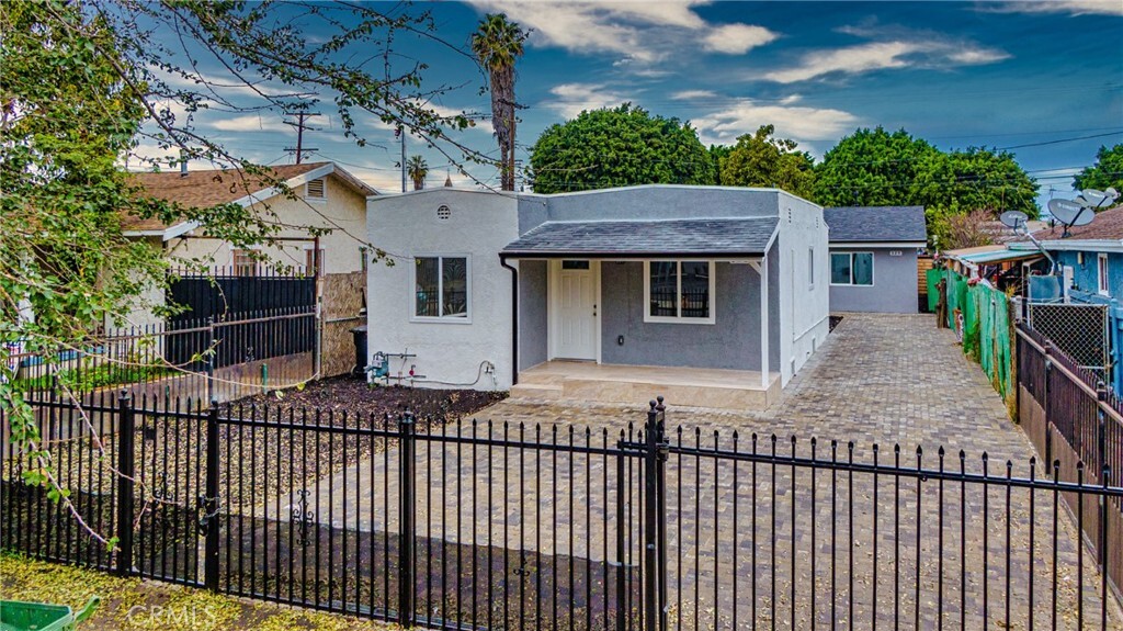 Property Photo:  323 E 93rd Street  CA 90003 