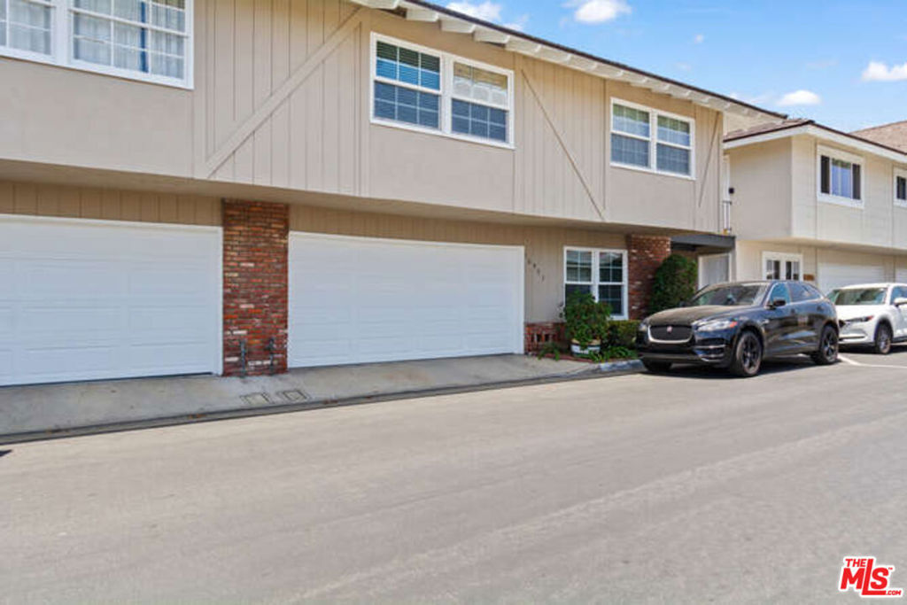Property Photo: 16951 Canyon Lane CA 92649