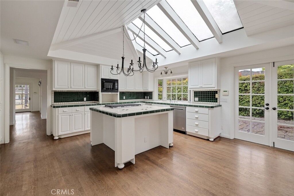 Property Photo: 1917 Dalton Road CA 90274