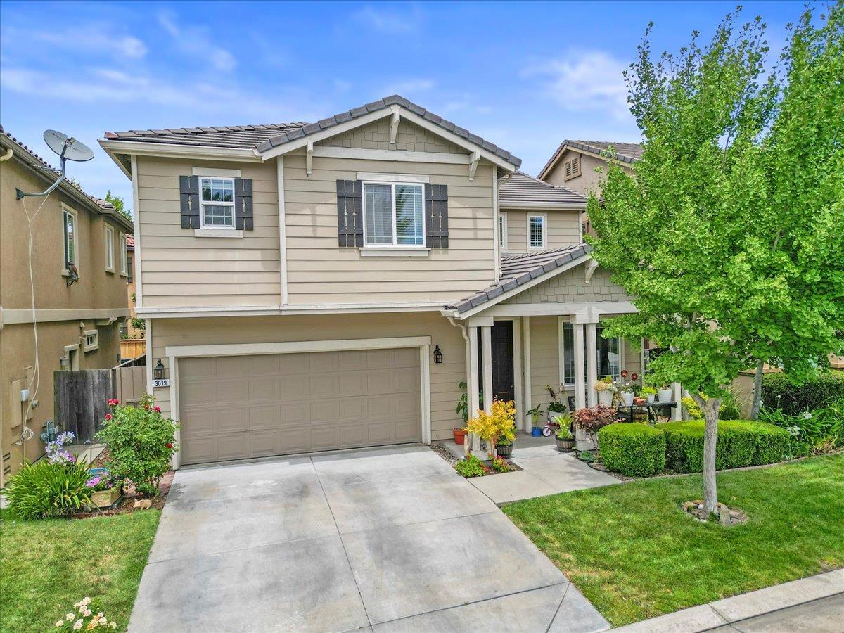 Property Photo: 3019 Sweet Lilac Way CA 95209
