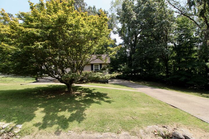 Property Photo:  2153 Blakemore Dr  TN 37040 