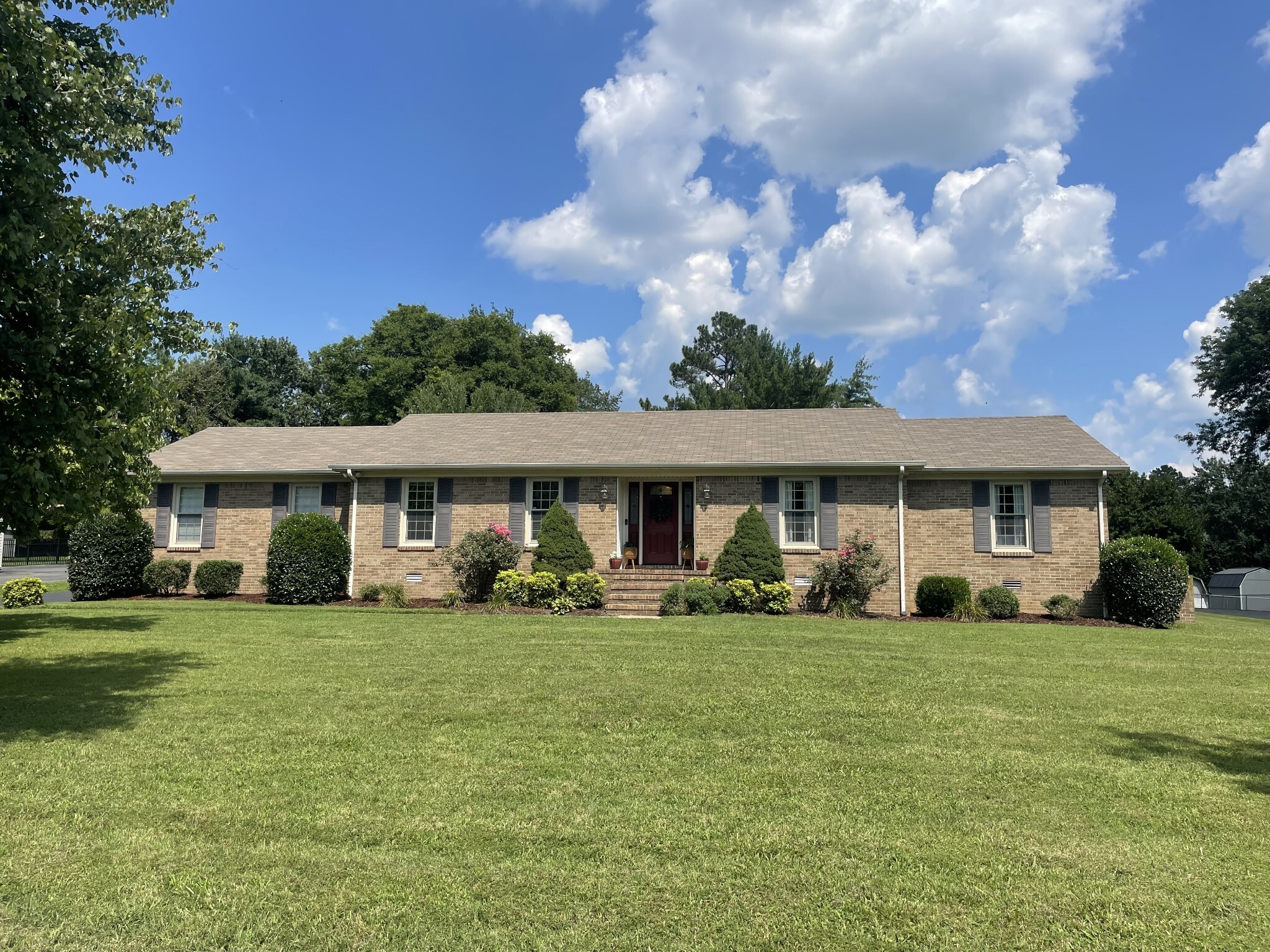 Property Photo: 104 Northwood Ave TN 37160