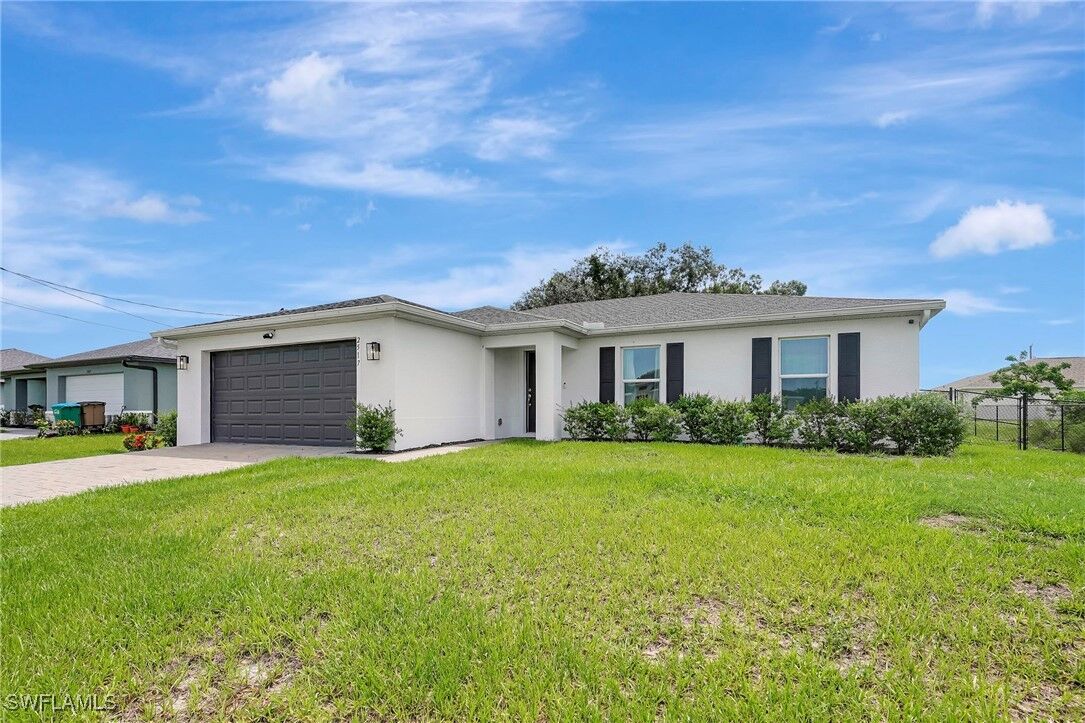 Property Photo: 2517 NW 15th Place FL 33993