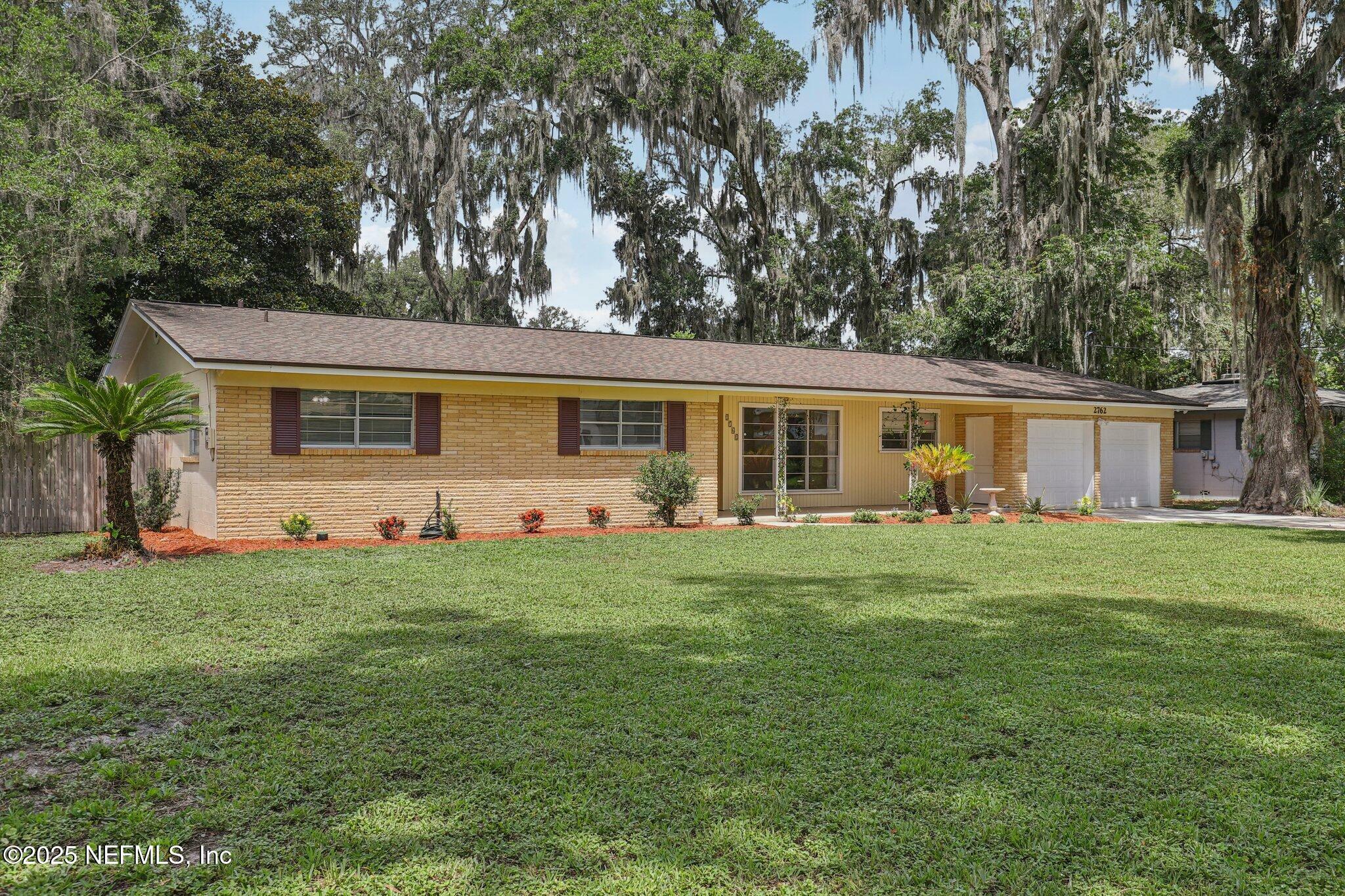 Property Photo: 2762 Holly Ridge Drive FL 32073