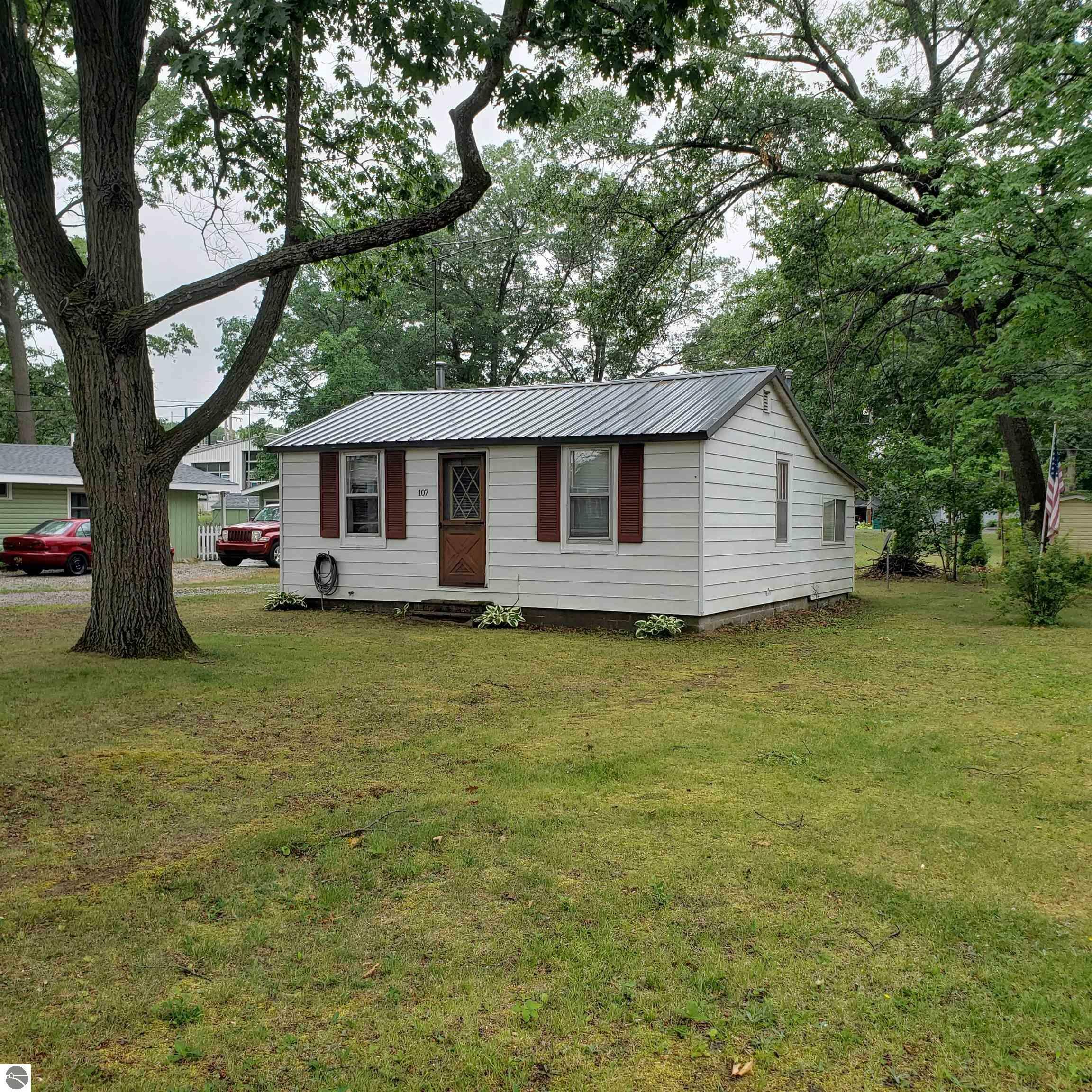Property Photo: 107 Sheridan Drive MI 48651