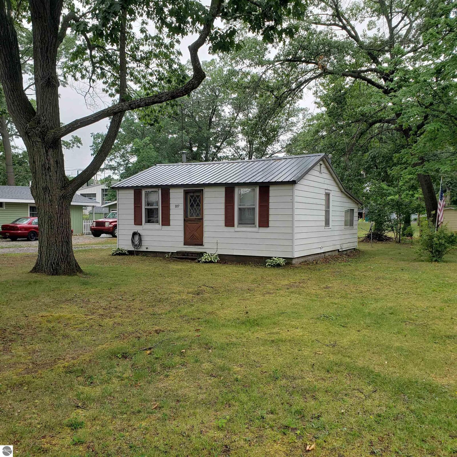Property Photo:  107 Sheridan Drive  MI 48651 