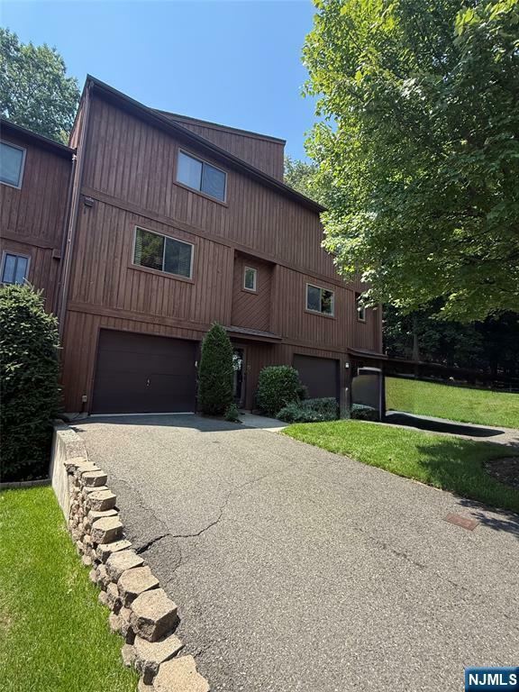 Property Photo: 9 Regal Court NJ 07506