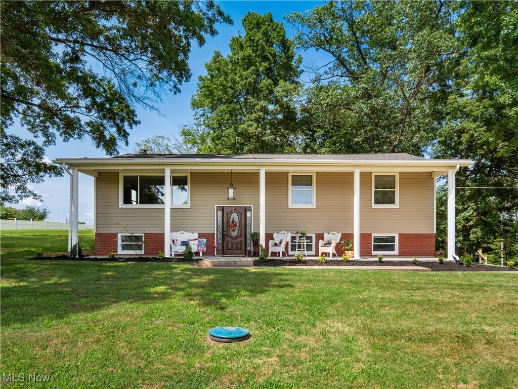 Property Photo: 5585 Helen Drive OH 43701
