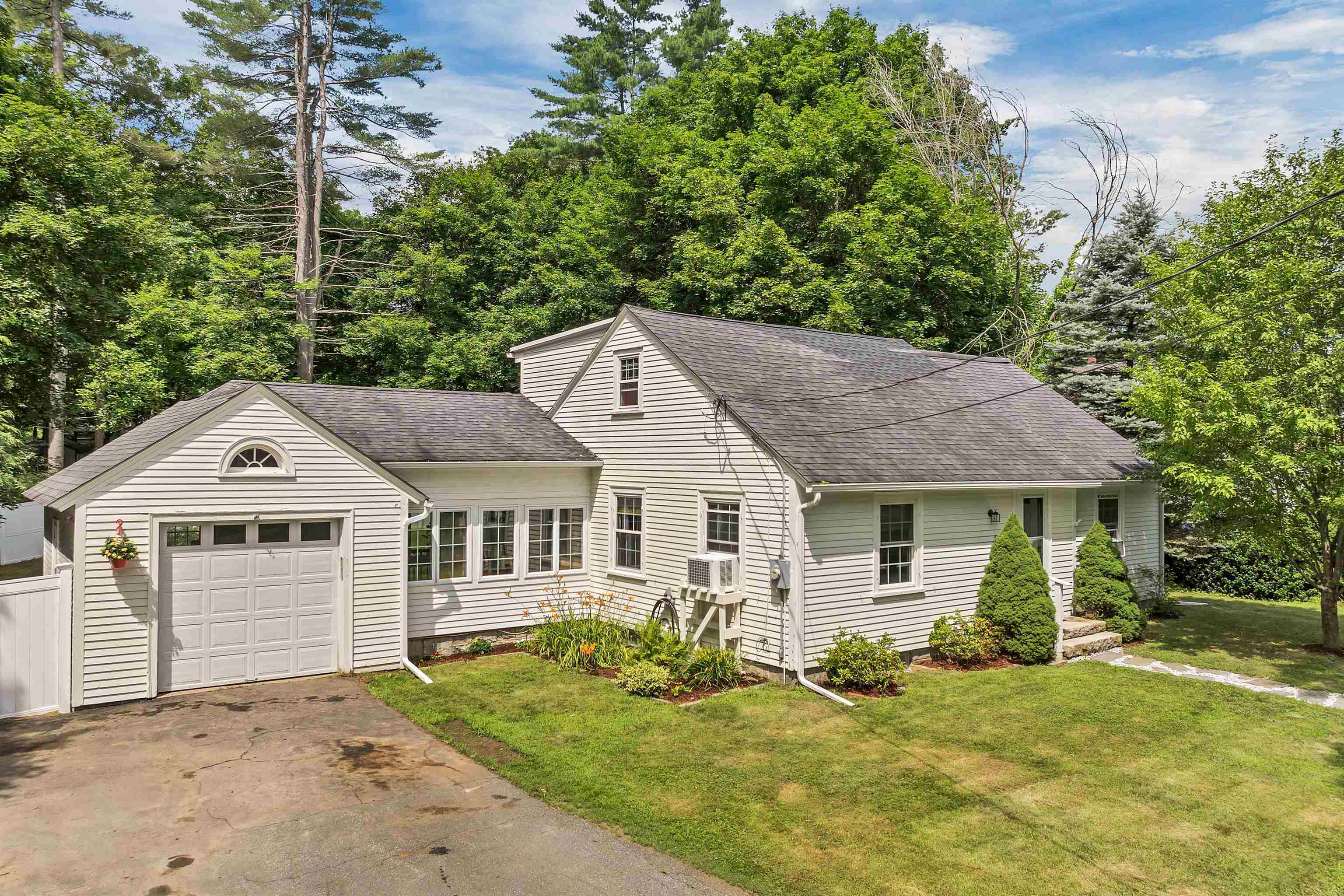 Property Photo: 6 Davis Street NH 03301