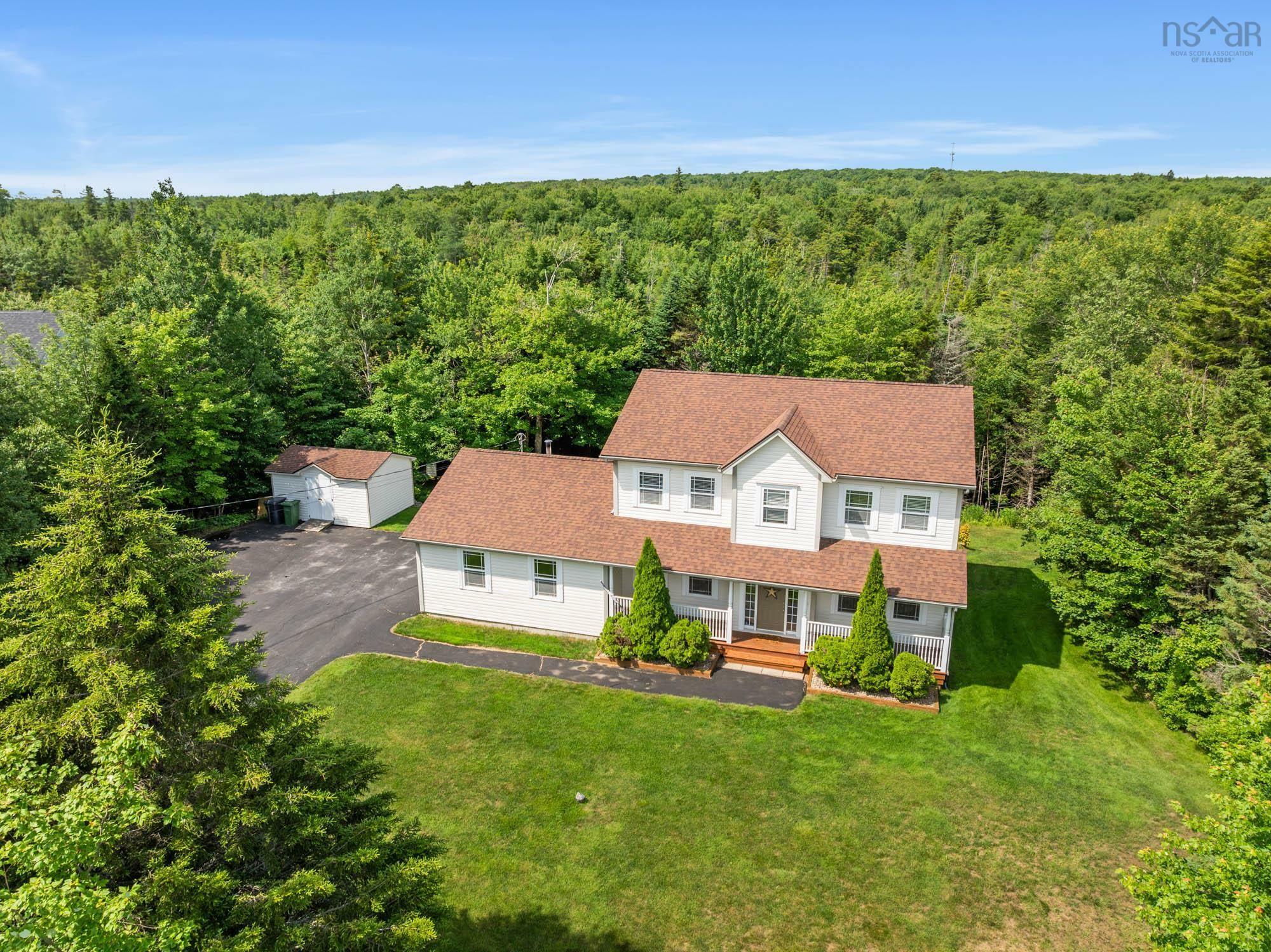 149 Canongate Drive  Hammonds Plains NS B4B 1V5 photo