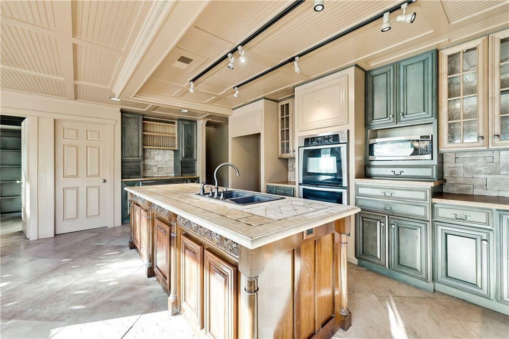 Property Photo: 12172 County Road 132 TX 75009