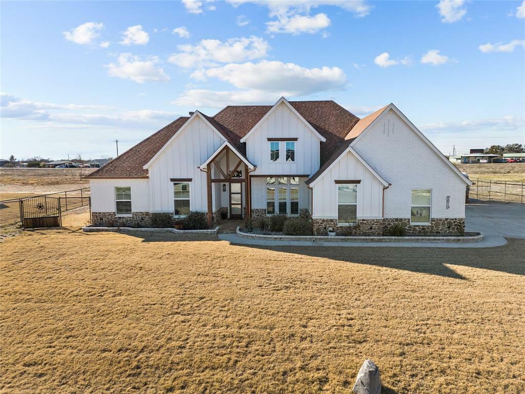Property Photo: 2013 Sunset Ridge Drive TX 76087